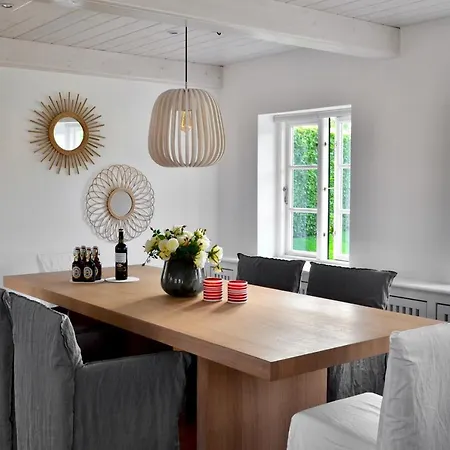 Design Reetdach Ferienhaus Nobilis Dom wakacyjny