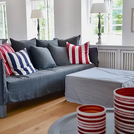 Design Reetdach Ferienhaus Nobilis *