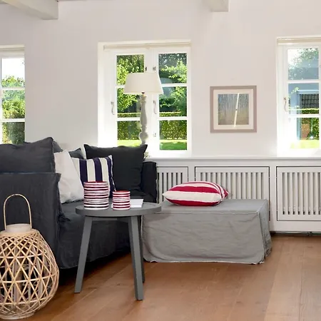 Design Reetdach Ferienhaus Nobilis Dom wakacyjny Wees